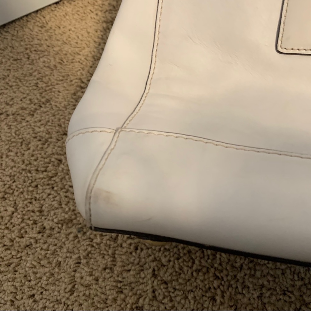 Coach purse - Picture 5 of 12